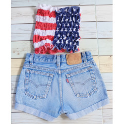 Vintage roll up jeans and american crop top combo