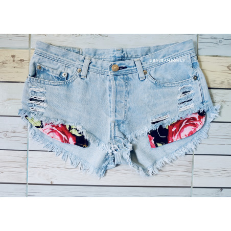 copy of scull and american flag studded LEVIS shorts